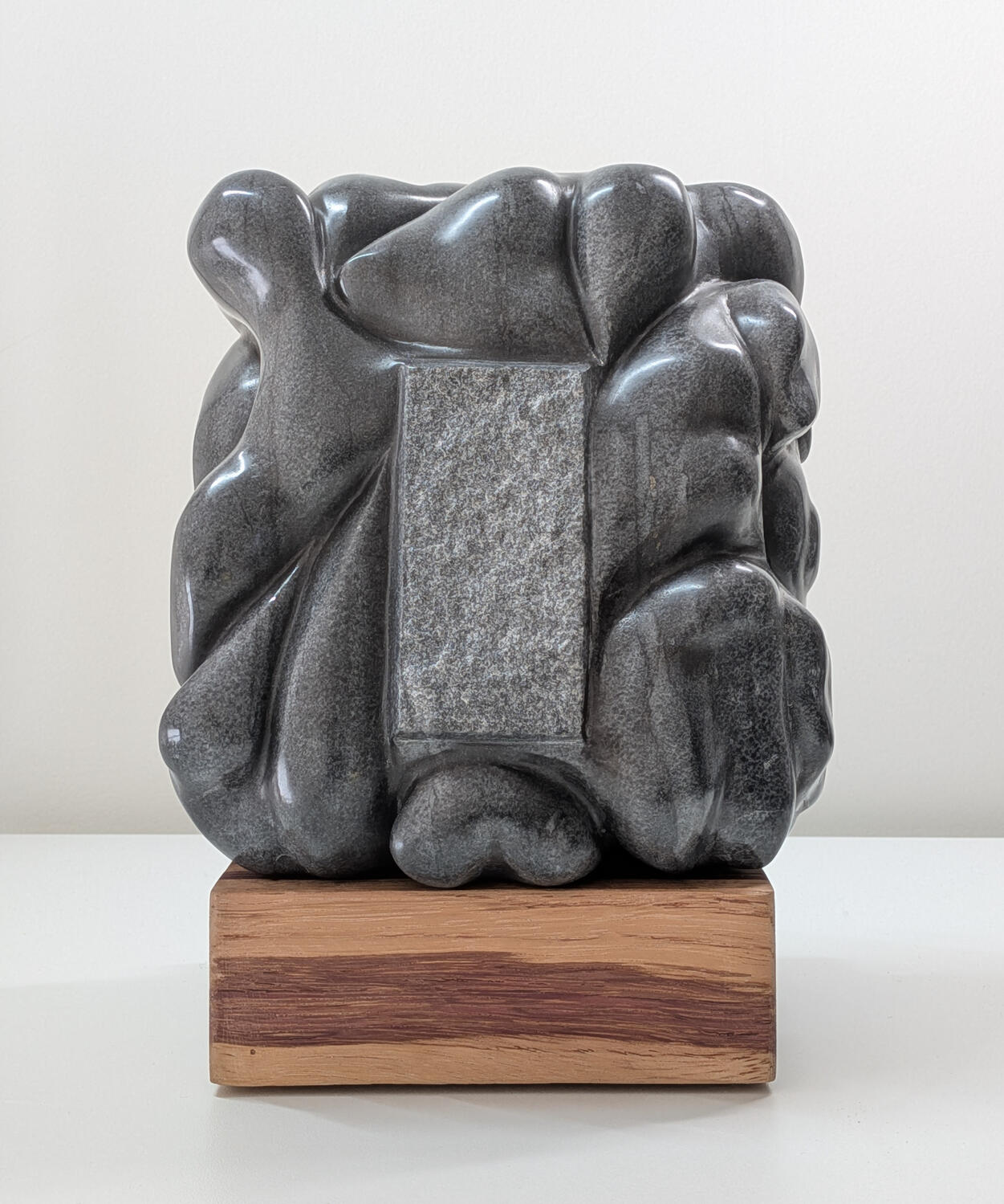 Plaintext Knotting Grey (Griesn Knoet) Stoer en verstrengeld. Agios Petros marmer | Status: Beschikbaar